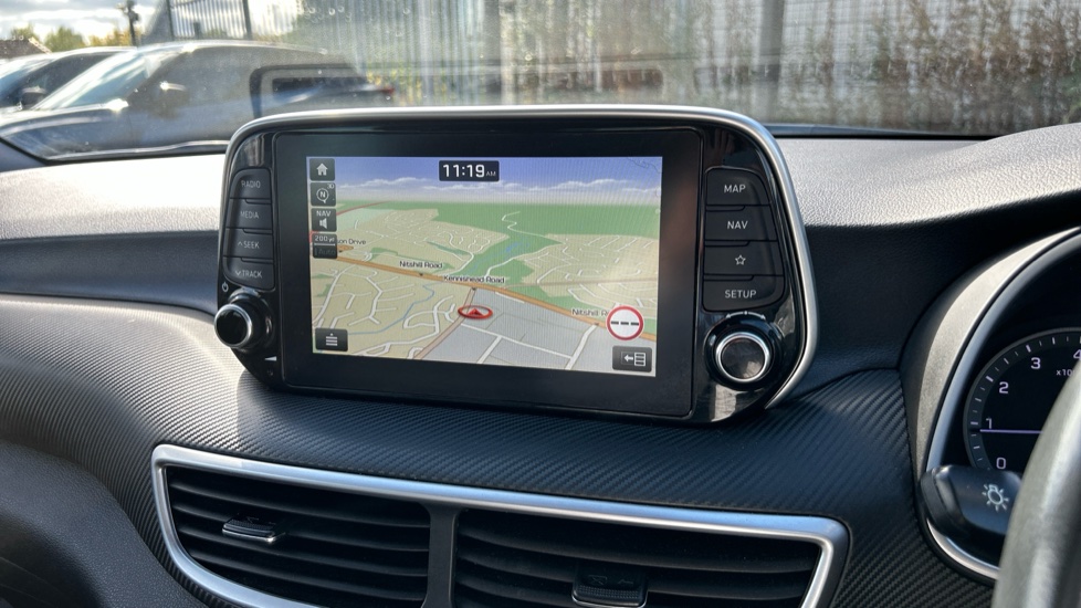 Hyundai TUCSON 1.6 GDi SE Nav 5dr 2WD Petrol Estate - Image 27