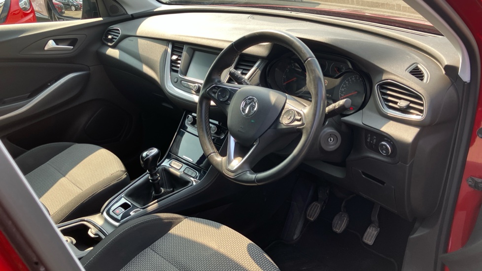 Vauxhall Grandland X 1.2 Turbo SE Premium 5dr Petrol Hatchback - Image 11