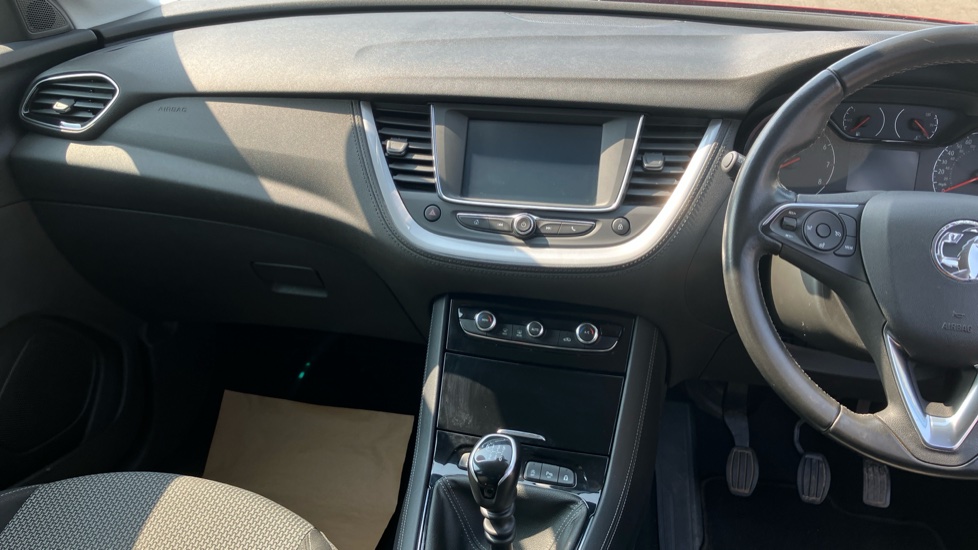 Vauxhall Grandland X 1.2 Turbo SE Premium 5dr Petrol Hatchback - Image 14