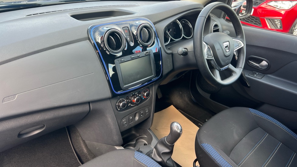 Dacia Sandero Stepway 0.9 TCe SE Twenty 5dr Petrol Hatchback - Image 9