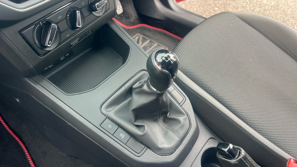 SEAT Ibiza 1.0 TSI 95 SE Technology [EZ] 5dr Petrol Hatchback - Image 13