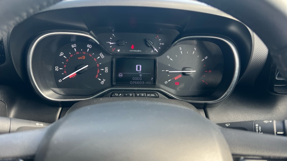 Citroen C3 Aircross 1.2 PureTech 110 Flair 5dr [6 speed] Petrol Hatchback - Image 18