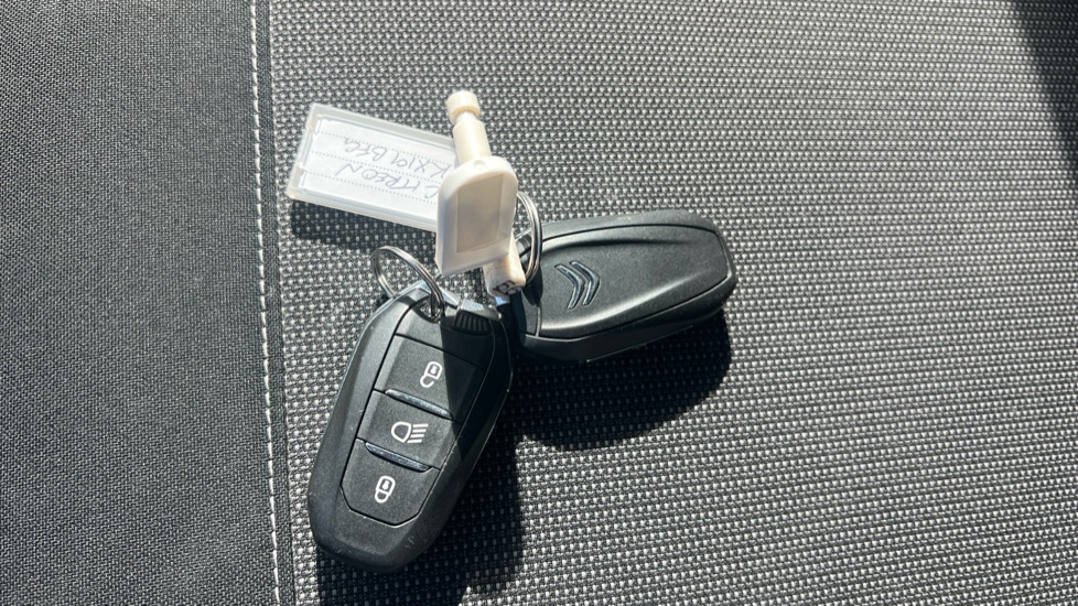 Citroen C3 Aircross 1.2 PureTech 110 Flair 5dr [6 speed] Petrol Hatchback - Image 20
