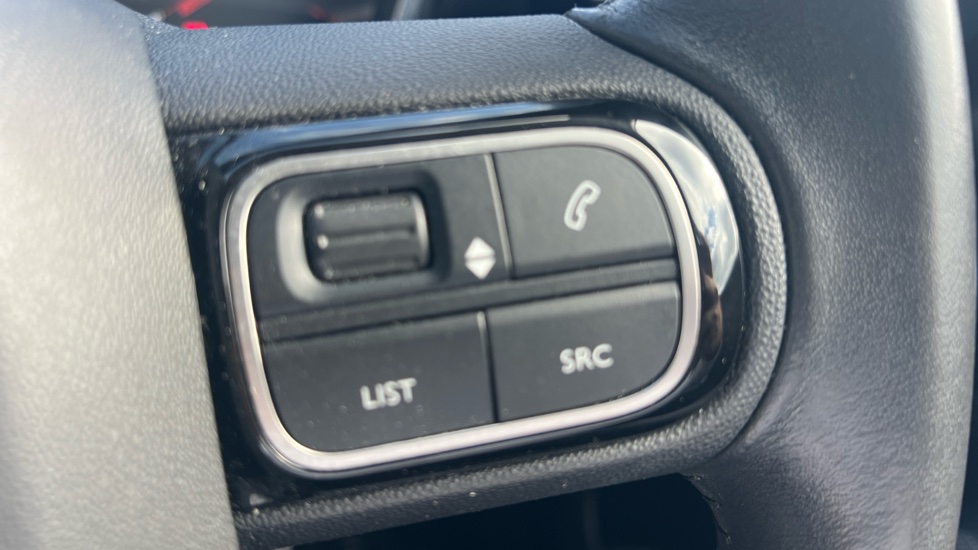 Citroen C3 Aircross 1.2 PureTech 110 Flair 5dr [6 speed] Petrol Hatchback - Image 22
