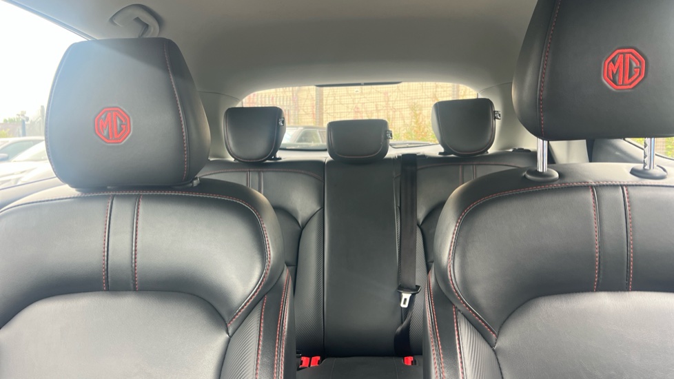 MG ZS 1.5 VTi-TECH Exclusive 5dr Petrol Hatchback - Image 15