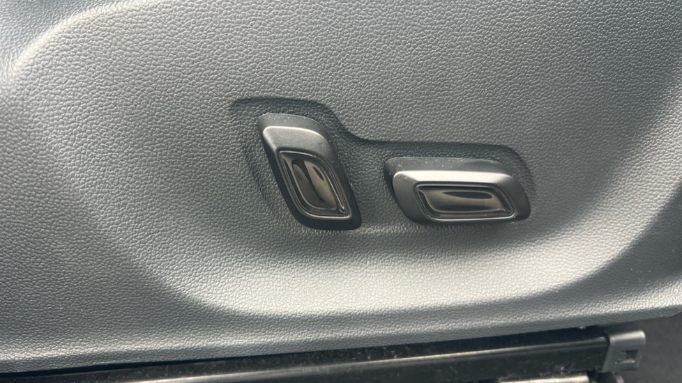 MG ZS 1.5 VTi-TECH Exclusive 5dr Petrol Hatchback - Image 22