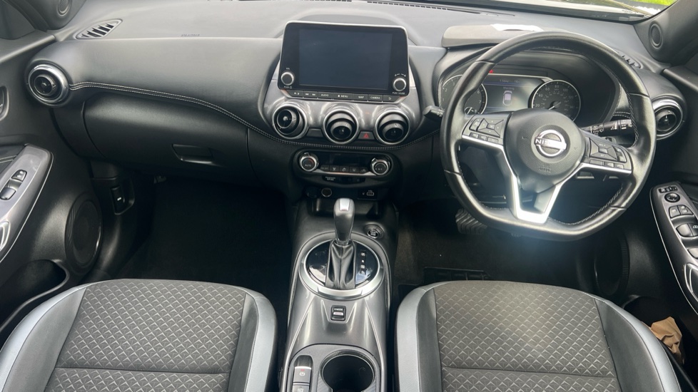 Nissan Juke 1.0 DiG-T 114 N-Connecta 5dr DCT Petrol Hatchback - Image 10
