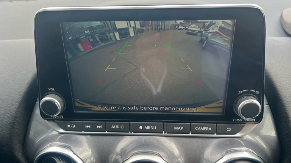 Nissan Juke 1.0 DiG-T 114 N-Connecta 5dr DCT Petrol Hatchback - Image 31