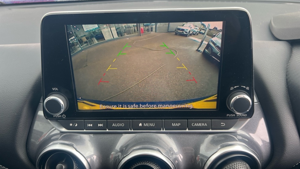 Nissan Juke 1.0 DiG-T 114 N-Connecta 5dr Petrol Hatchback - Image 23