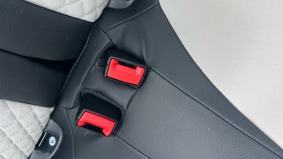 Fiat 500 1.0 Mild Hybrid Dolcevita [Part Leather] 3dr Petrol Hatchback - Image 17