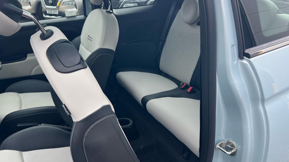 Fiat 500 1.0 Mild Hybrid Dolcevita [Part Leather] 3dr Petrol Hatchback - Image 27