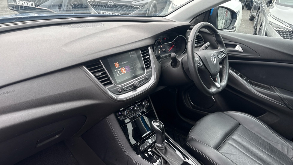 Vauxhall Grandland X 1.2 Turbo Elite Nav 5dr Auto [8 Speed] Petrol Hatchback - Image 9