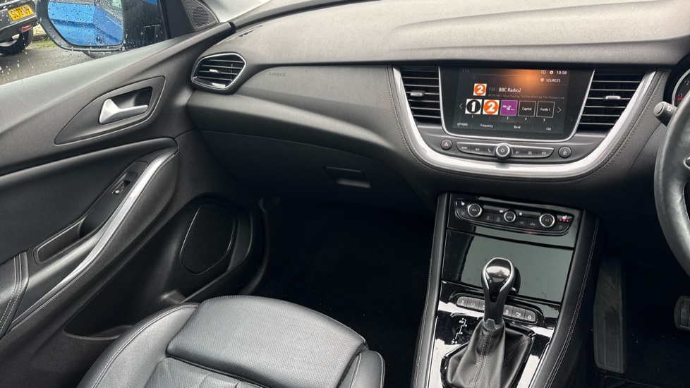 Vauxhall Grandland X 1.2 Turbo Elite Nav 5dr Auto [8 Speed] Petrol Hatchback - Image 14