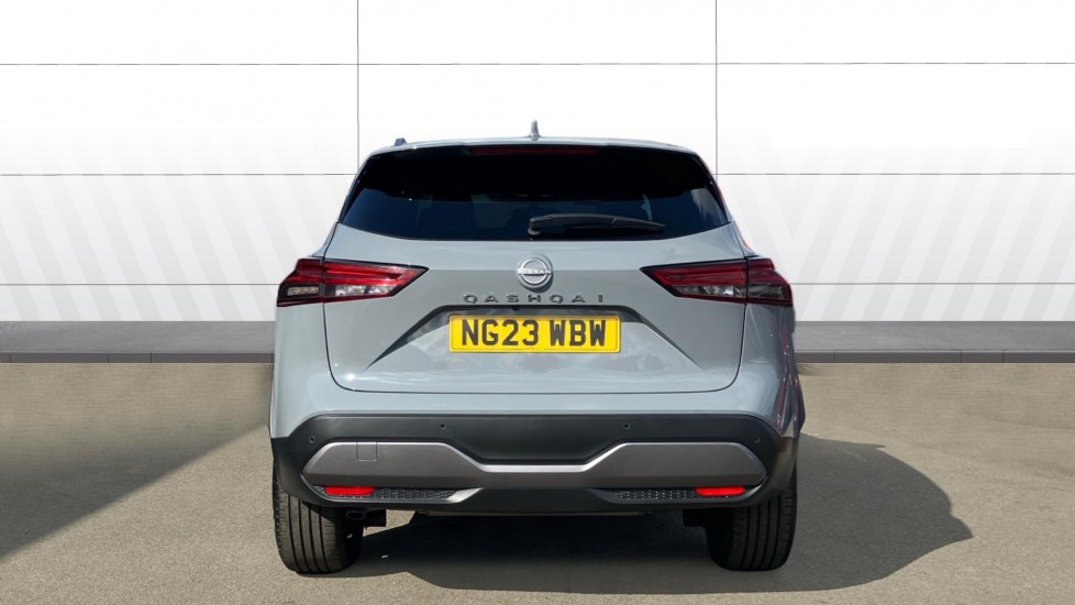 Nissan Qashqai 1.3 DiG-T MH 158 Tekna 5dr Xtronic Petrol Hatchback - Image 6