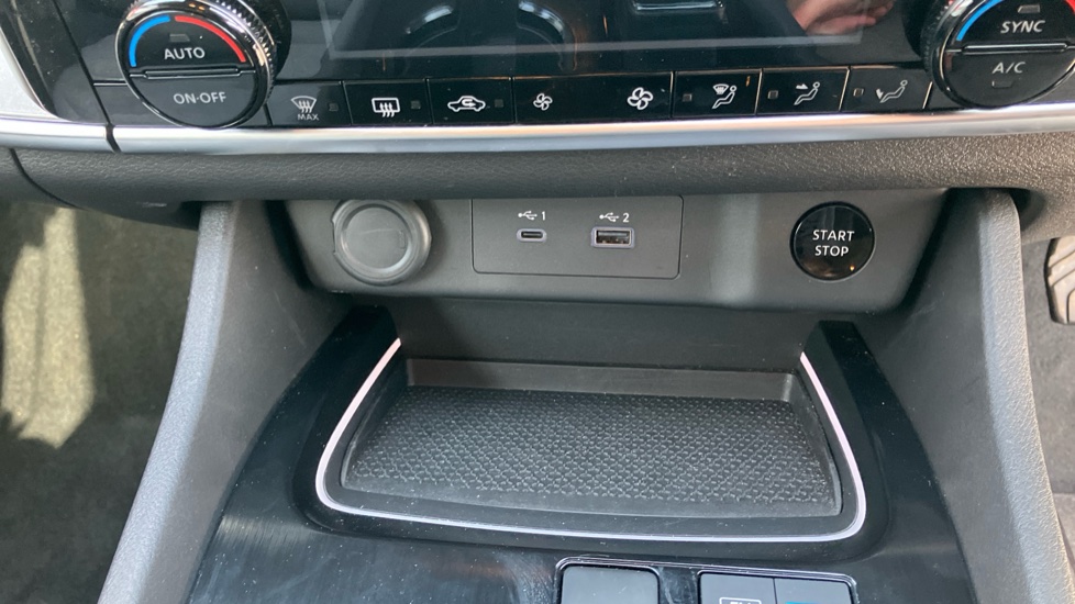 Nissan X-Trail 1.5 E-Power 204 N-Connecta 5dr Xtronic Hybrid Station Wagon - Image 29