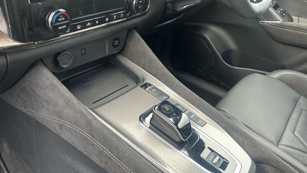 Nissan Qashqai 1.5 E-Power N-Design 5dr Auto Hybrid Hatchback - Image 13