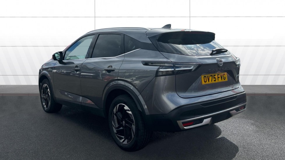 Nissan Qashqai 1.5 E-Power 205 N-Connecta [Glass Roof] 5dr Auto Hybrid Hatchback - Image 2
