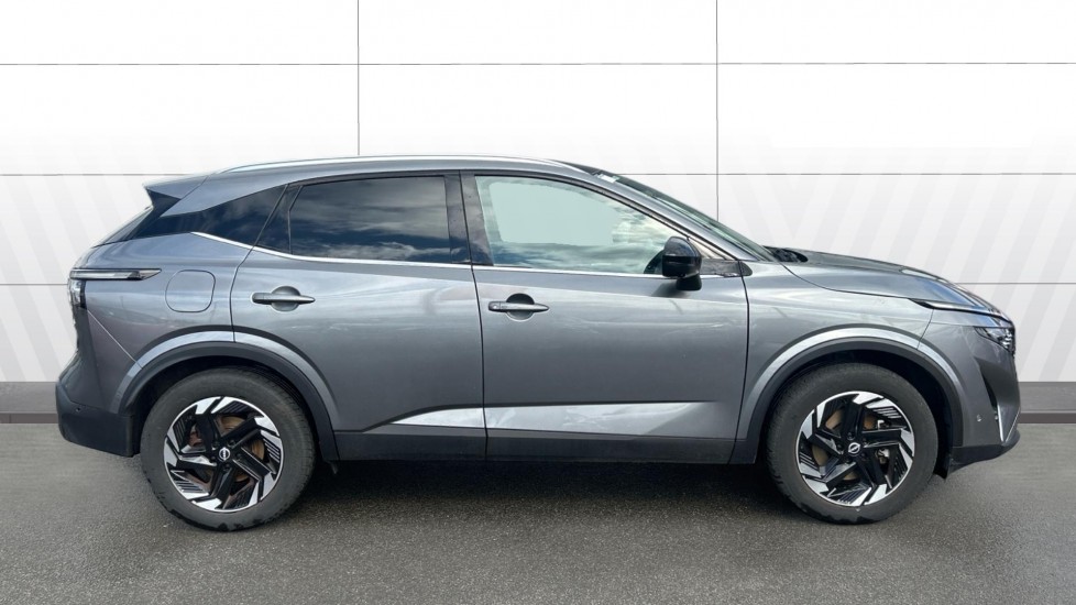 Nissan Qashqai 1.5 E-Power 205 N-Connecta [Glass Roof] 5dr Auto Hybrid Hatchback - Image 5