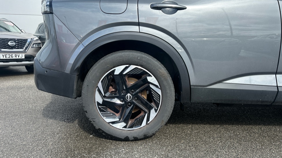 Nissan Qashqai 1.5 E-Power 205 N-Connecta [Glass Roof] 5dr Auto Hybrid Hatchback - Image 7