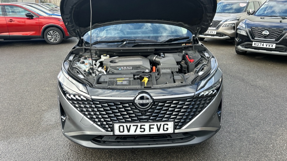 Nissan Qashqai 1.5 E-Power 205 N-Connecta [Glass Roof] 5dr Auto Hybrid Hatchback - Image 8