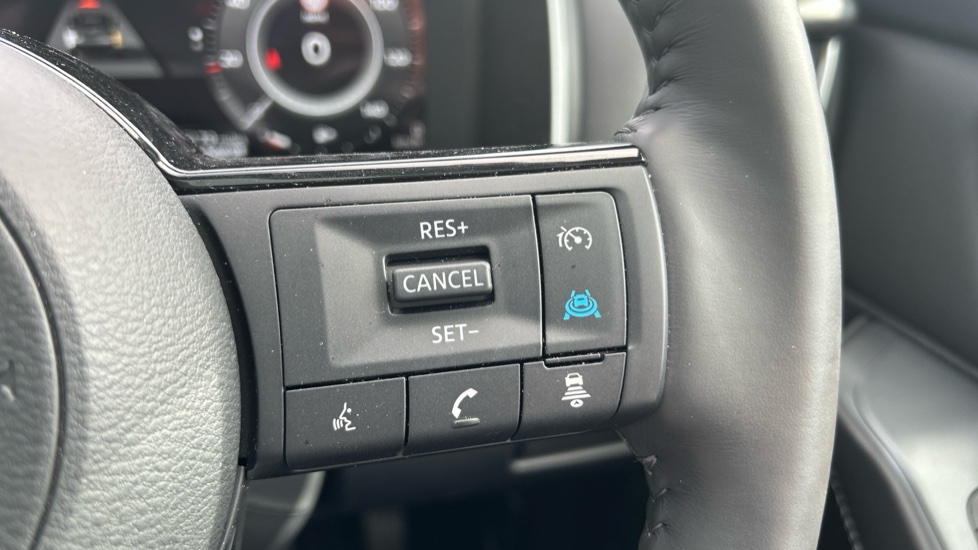 Nissan Qashqai 1.5 E-Power 205 N-Connecta [Glass Roof] 5dr Auto Hybrid Hatchback - Image 22