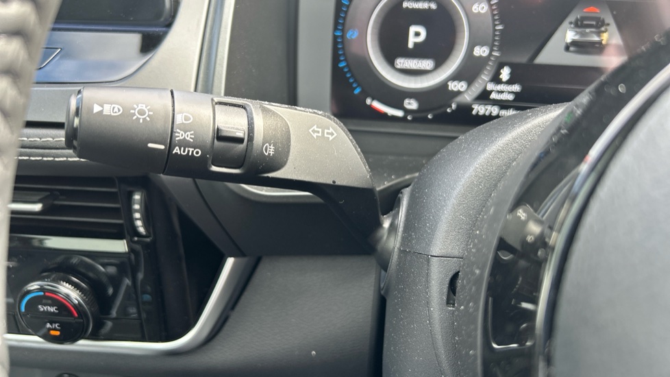 Nissan Qashqai 1.5 E-Power 205 N-Connecta [Glass Roof] 5dr Auto Hybrid Hatchback - Image 24