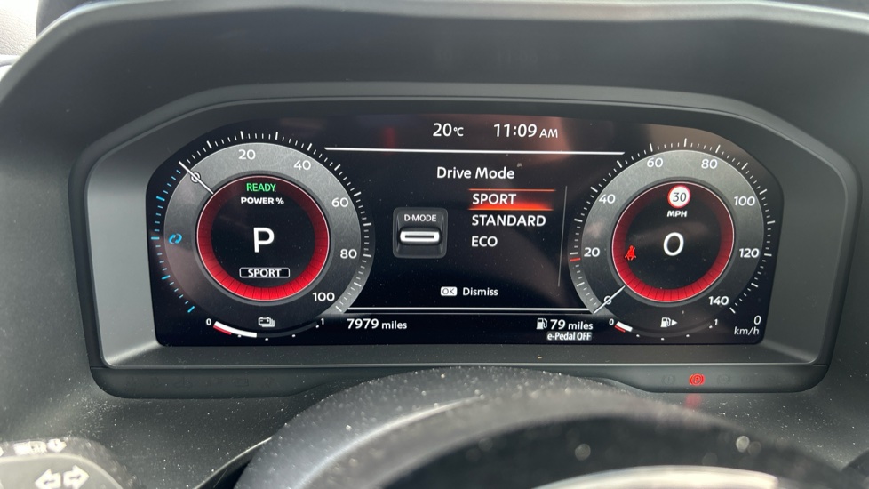 Nissan Qashqai 1.5 E-Power 205 N-Connecta [Glass Roof] 5dr Auto Hybrid Hatchback - Image 25