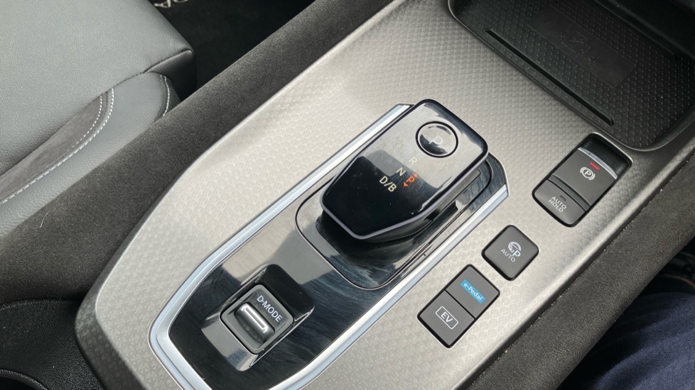 Nissan Qashqai 1.5 E-Power N-Design 5dr Auto Hybrid Hatchback - Image 36