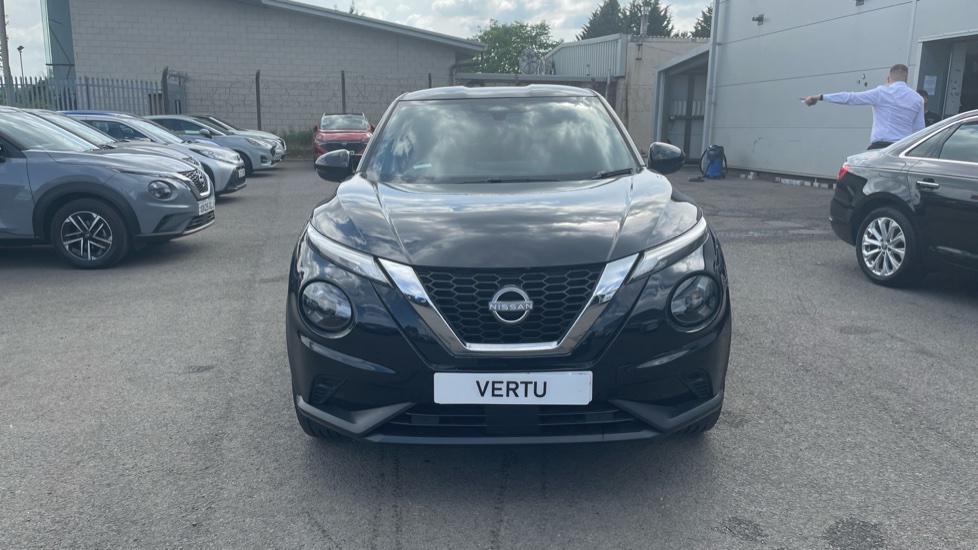 Nissan Juke 1.0 DiG-T N-Connecta 5dr Petrol Hatchback - Image 8