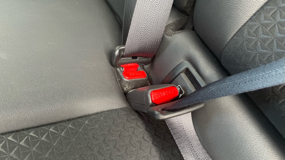 Nissan Juke 1.0 DiG-T N-Connecta 5dr Petrol Hatchback - Image 17