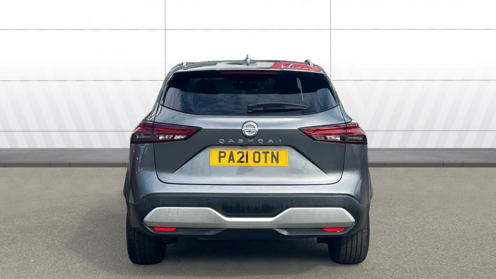 Nissan Qashqai 1.3 DiG-T MH Premiere Edition 5dr Petrol Hatchback - Image 6