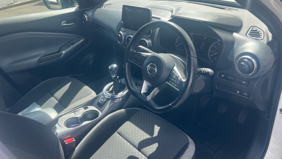 Nissan Juke 1.0 DiG-T 114 N-Connecta 5dr Petrol Hatchback - Image 11