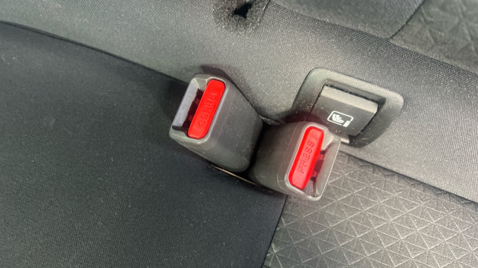 Nissan Juke 1.0 DiG-T 114 N-Connecta 5dr Petrol Hatchback - Image 17