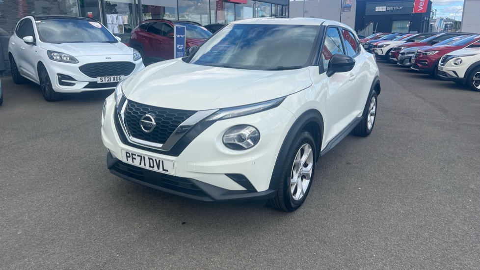 Nissan Juke 1.0 DiG-T 114 N-Connecta 5dr Petrol Hatchback - Image 23