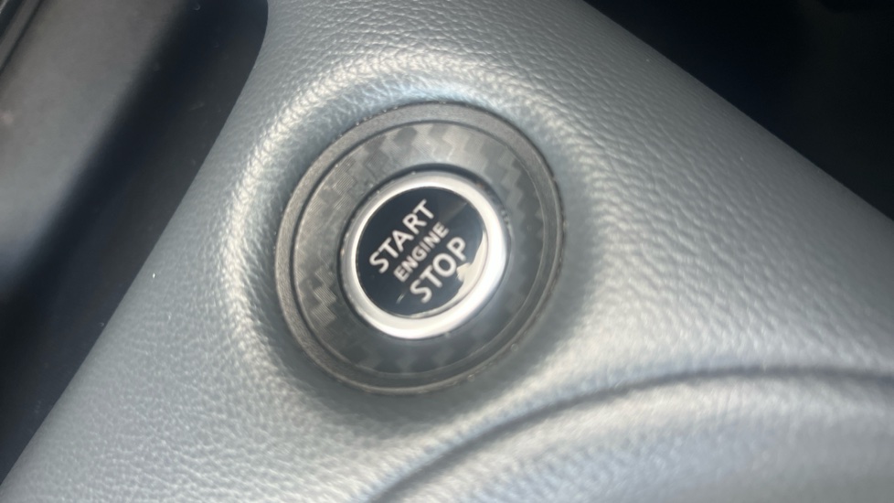 Nissan Juke 1.0 DiG-T 114 N-Connecta 5dr Petrol Hatchback - Image 30