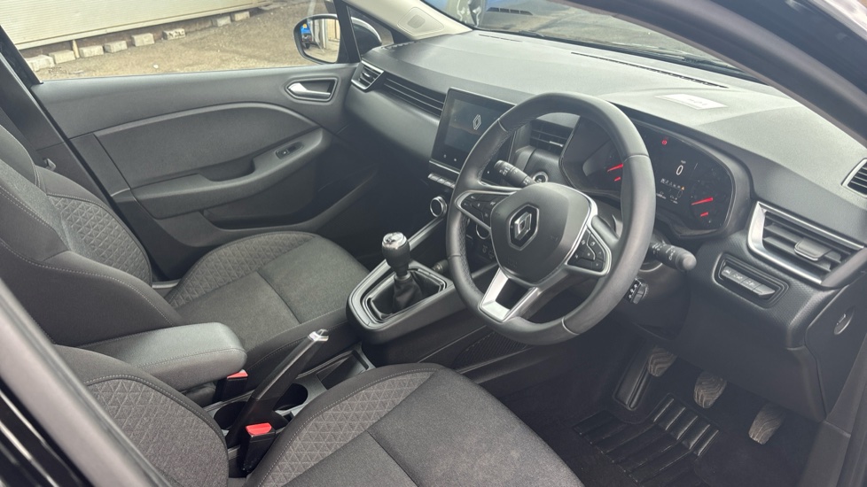 Renault Clio 1.0 TCe 90 Iconic Edition 5dr Petrol Hatchback - Image 11