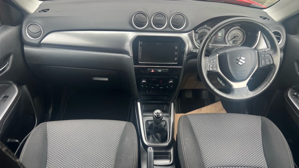 Suzuki Vitara 1.0 Boosterjet SZ-T 5dr Petrol Estate - Image 10
