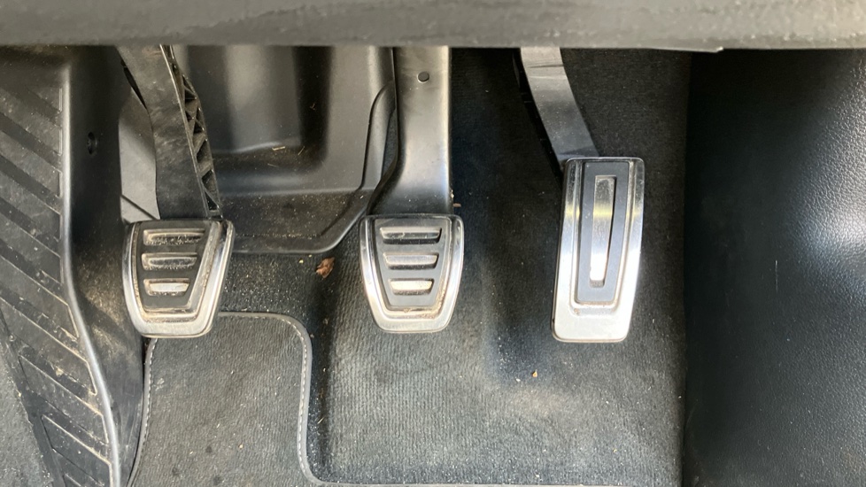 Audi A3 30 TFSI 116 S Line 5dr Petrol Hatchback - Image 32