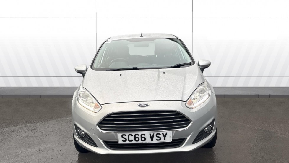 Ford Fiesta 1.25 82 Zetec 5dr Petrol Hatchback - Image 3