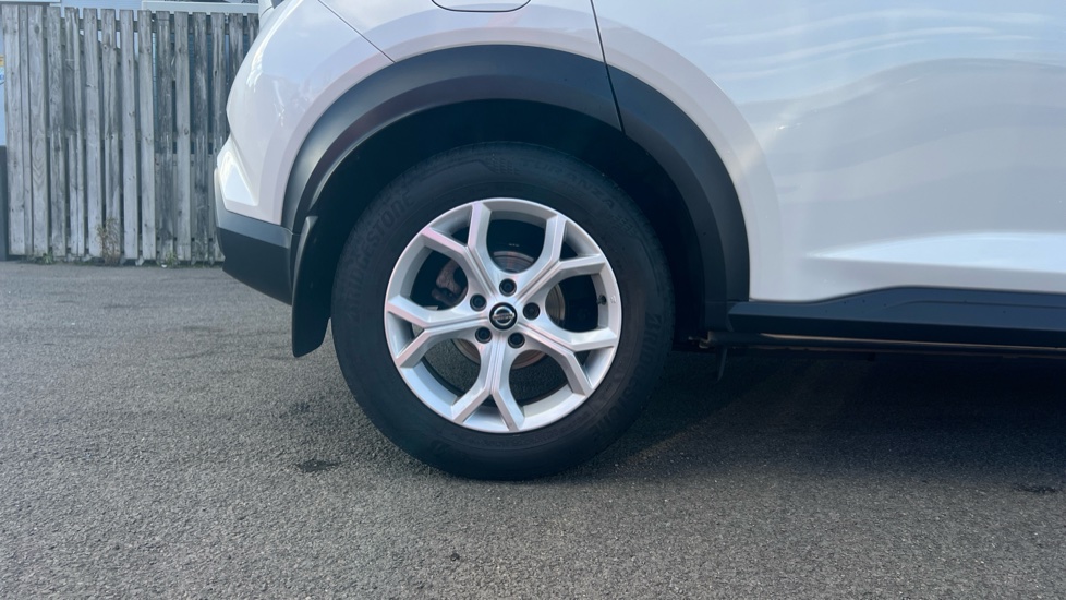Nissan Juke 1.0 DiG-T 114 N-Connecta 5dr Petrol Hatchback - Image 7