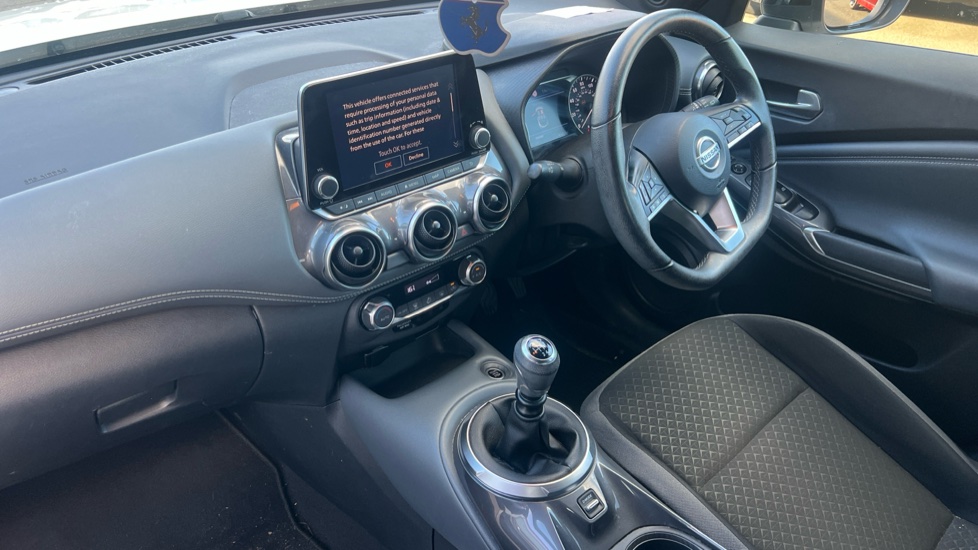 Nissan Juke 1.0 DiG-T 114 N-Connecta 5dr Petrol Hatchback - Image 9