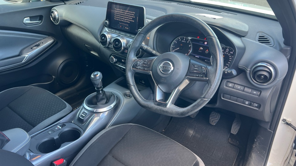 Nissan Juke 1.0 DiG-T 114 N-Connecta 5dr Petrol Hatchback - Image 11