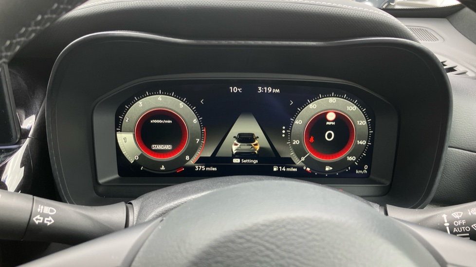 Nissan Juke 1.0 DiG-T Tekna 5dr Petrol Hatchback - Image 18