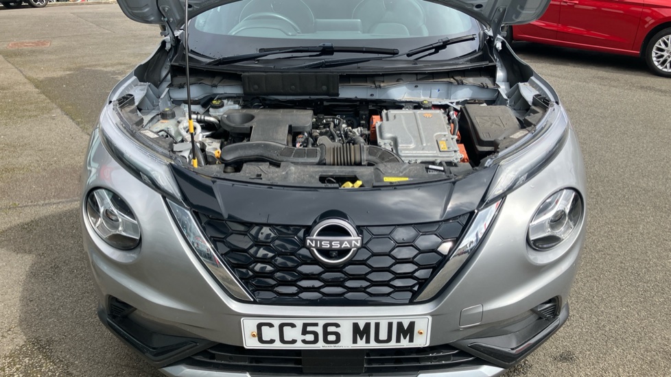 Nissan Juke 1.6 Hybrid Tekna+ 5dr Auto Hybrid Hatchback - Image 8