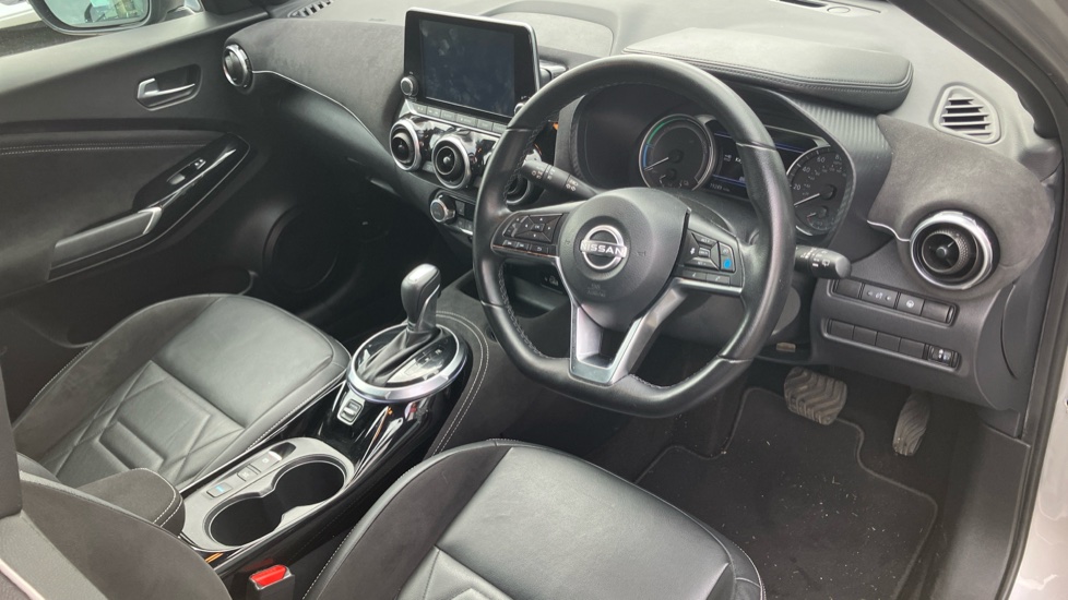 Nissan Juke 1.6 Hybrid Tekna+ 5dr Auto Hybrid Hatchback - Image 11