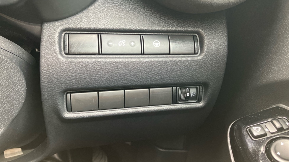 Nissan Juke 1.6 Hybrid Tekna+ 5dr Auto Hybrid Hatchback - Image 22