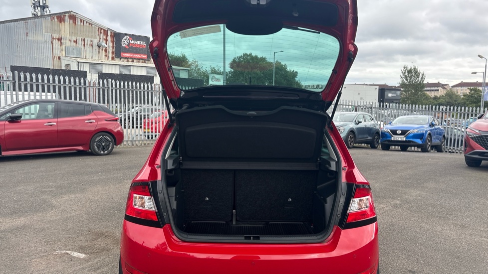 Skoda Fabia 1.0 TSI Colour Edition 5dr Petrol Hatchback - Image 4