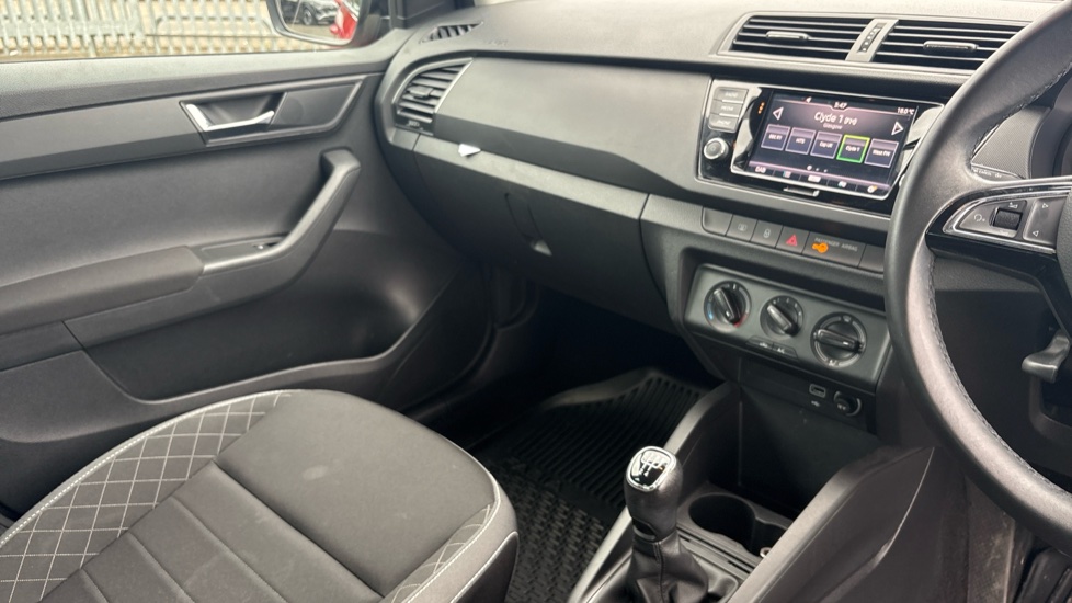 Skoda Fabia 1.0 TSI Colour Edition 5dr Petrol Hatchback - Image 14