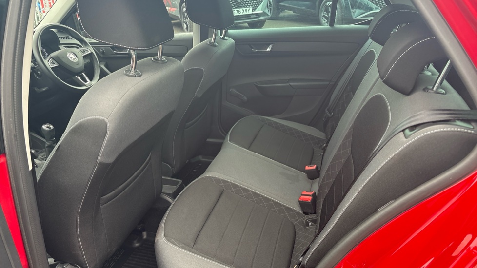 Skoda Fabia 1.0 TSI Colour Edition 5dr Petrol Hatchback - Image 16