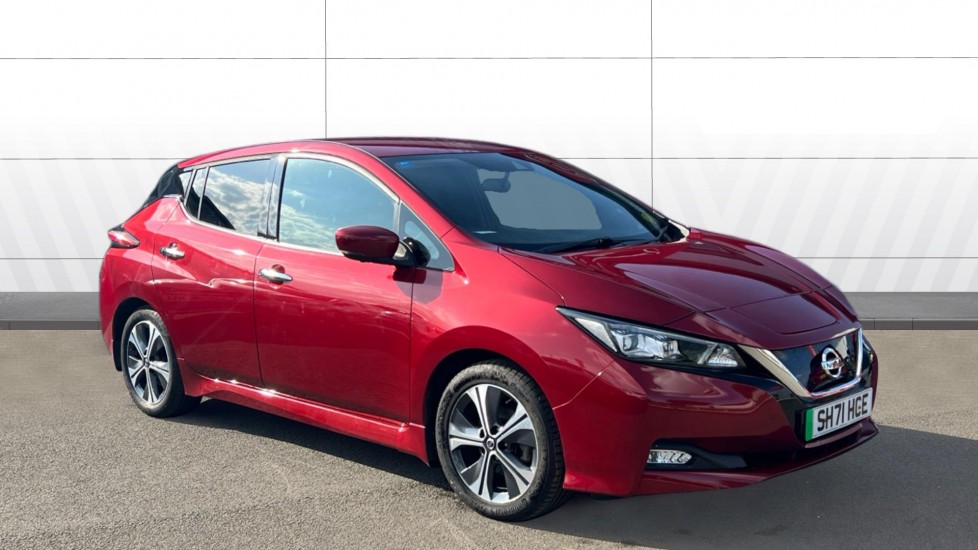 Nissan LEAF 110kW Tekna 40kWh 5dr Auto Electric Hatchback - Image 1